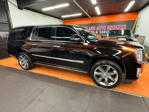 2016 Cadillac Escalade ESV Premium