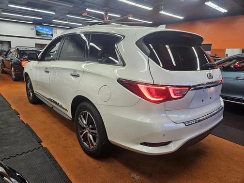2017 INFINITI QX60 Base