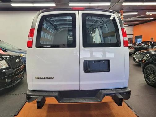 2021 Chevrolet Express 2500 RWD 2500 Regular Wheelbase WT