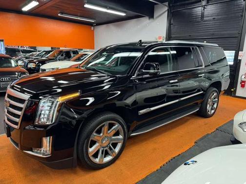 2016 Cadillac Escalade ESV Luxury