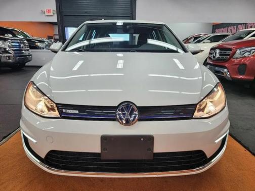 2016 Volkswagen e-Golf SE