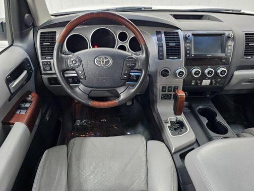 2013 Toyota Sequoia Platinum