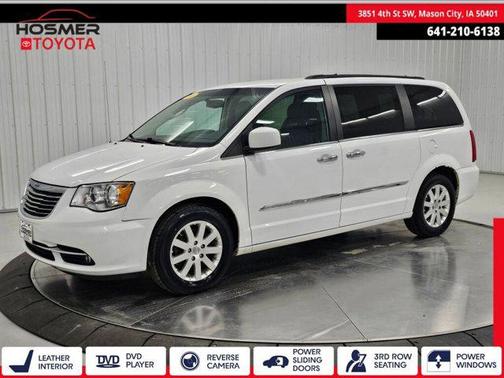 2016 Chrysler Town & Country Touring