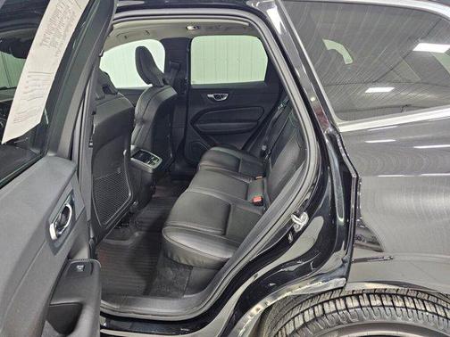 2021 Volvo XC60 T5 Inscription