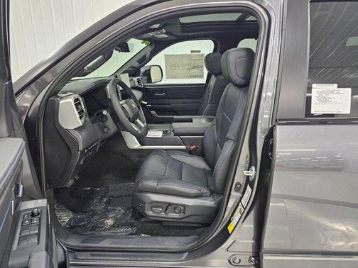 2025 Toyota Tundra Hybrid Platinum