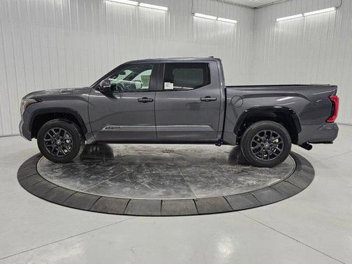 2025 Toyota Tundra Hybrid Platinum