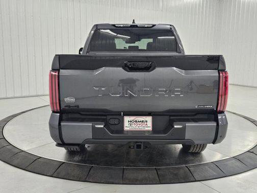 2025 Toyota Tundra Hybrid Platinum