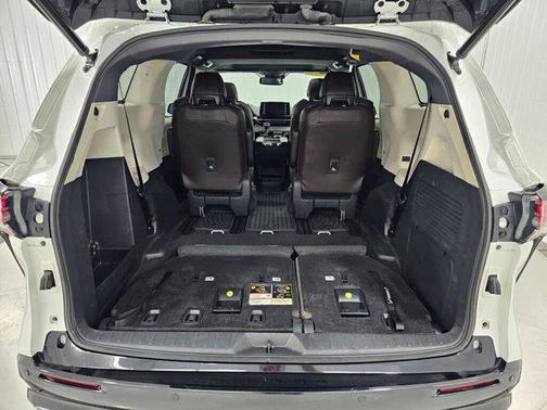 2021 Toyota Sienna Platinum