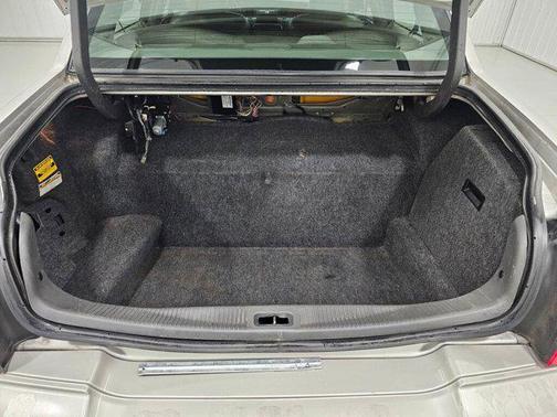 2005 Lincoln Town Car Signature