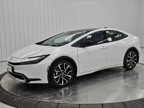 Wind Chill Pearl 2026 Toyota Prius Plug-In Hybrid XSE Premium