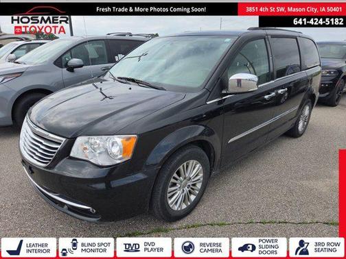 2015 Chrysler Town & Country Touring-L