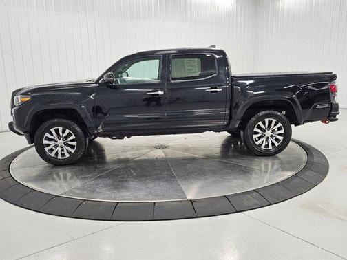 Midnight Black Metallic 2022 Toyota Tacoma Limited