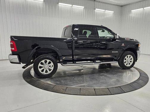 2022 RAM 2500 Laramie Crew Cab 4x4 6'4' Box