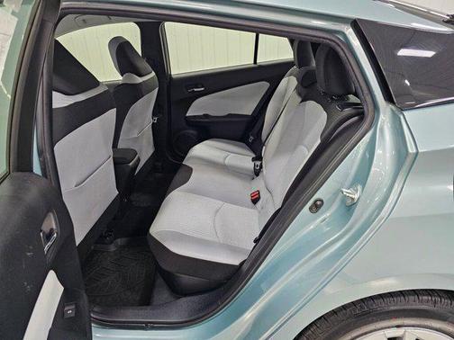 2016 Toyota Prius Two