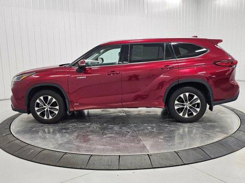 2021 Toyota Highlander Hybrid XLE
