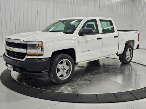 Summit White 2017 Chevrolet Silverado 1500 WT