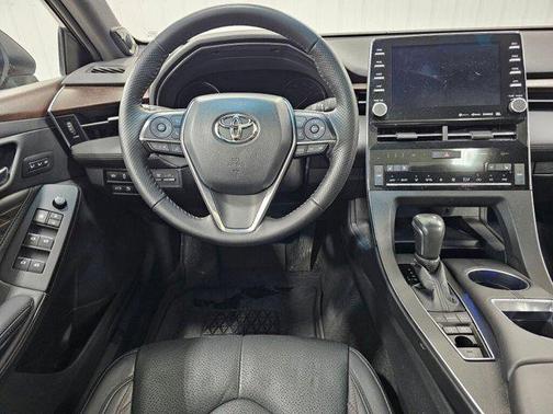 2021 Toyota Avalon Hybrid Limited