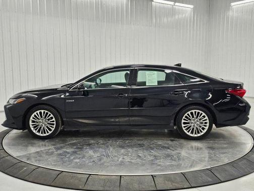 2021 Toyota Avalon Hybrid Limited