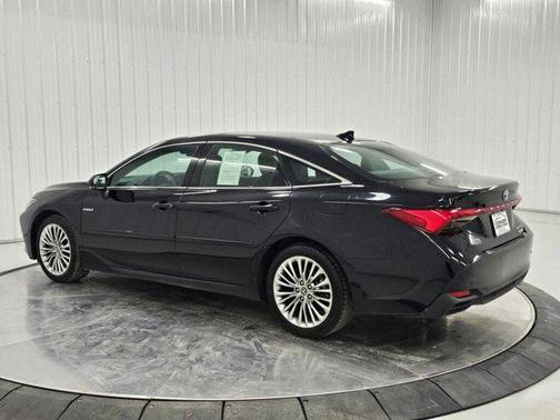 2021 Toyota Avalon Hybrid Limited