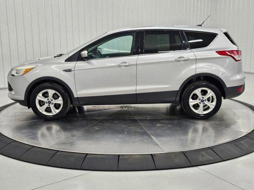 Ingot Silver Metallic 2014 Ford Escape SE