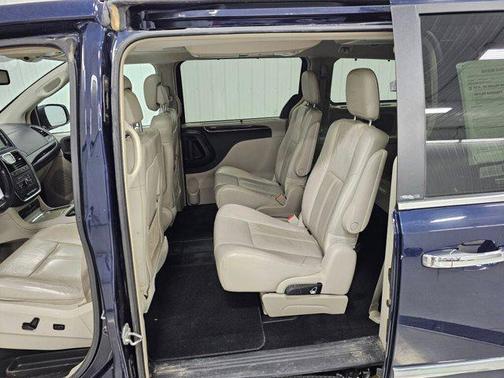 2014 Chrysler Town & Country Limited
