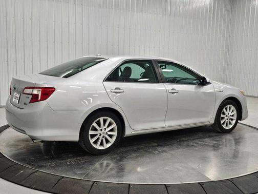 2014 Toyota Camry Hybrid XLE