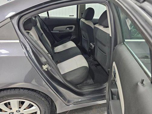 2011 Chevrolet Cruze LS