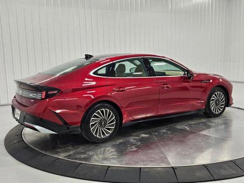 2025 Hyundai SONATA Hybrid Limited
