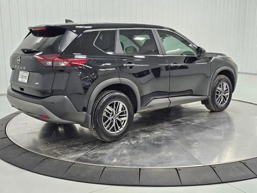Super Black 2023 Nissan Rogue S