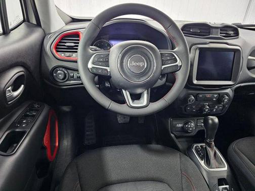 2023 Jeep Renegade Trailhawk