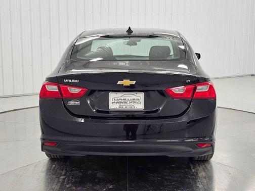 Mosaic Black Metallic 2024 Chevrolet Malibu FWD 1LT