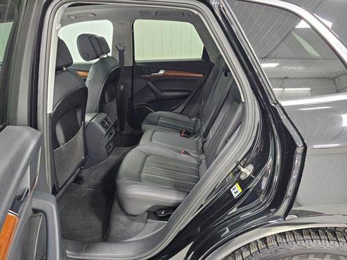 2023 Audi Q5 45 S line Premium Plus