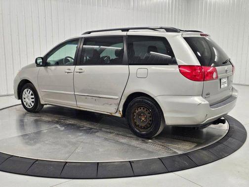 2006 Toyota Sienna LE