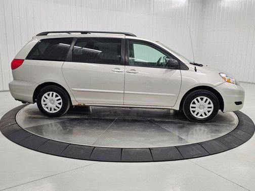 2006 Toyota Sienna LE