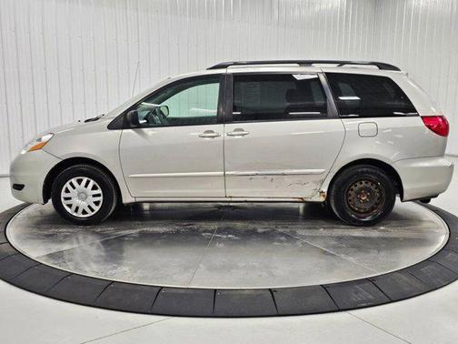 Silver Shadow Pearl 2006 Toyota Sienna LE