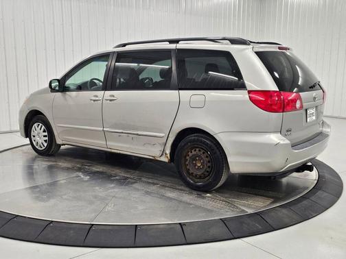 Silver Shadow Pearl 2006 Toyota Sienna LE