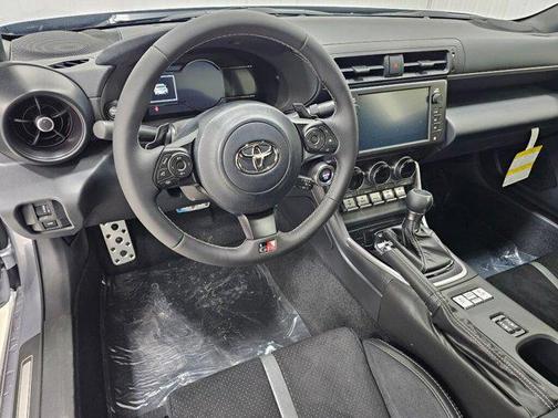 2025 Toyota GR86 Premium