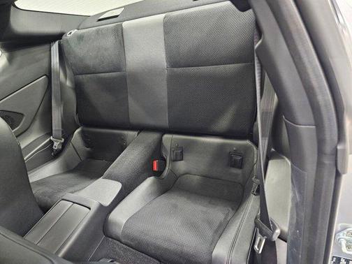 2025 Toyota GR86 Premium