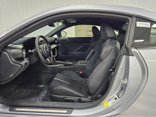 2025 Toyota GR86 Premium