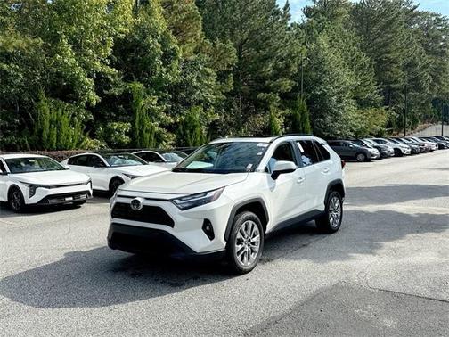 2022 Toyota RAV4 XLE Premium