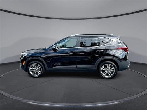 2022 Kia Seltos S