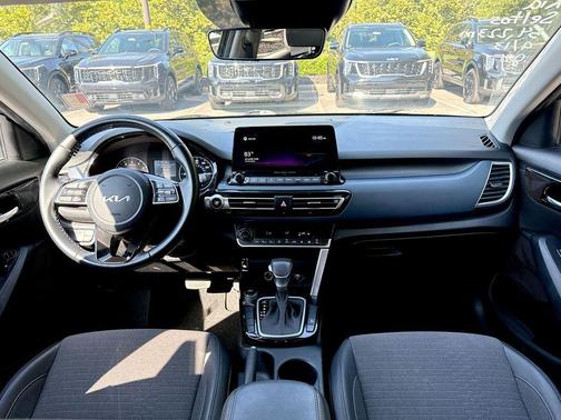 2022 Kia Seltos S