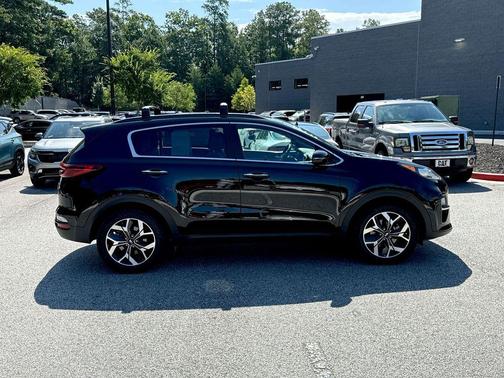 2022 Kia Sportage EX