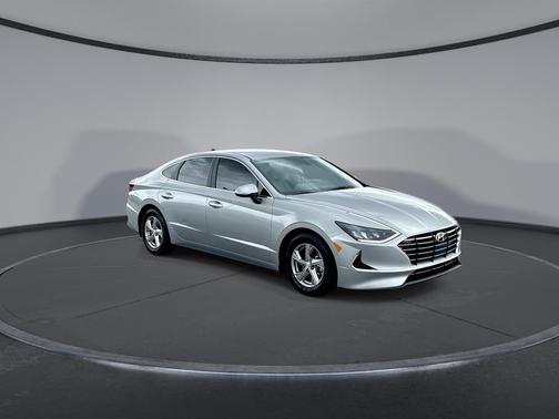 2022 Hyundai SONATA SE