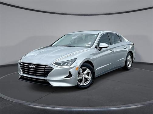 2022 Hyundai SONATA SE