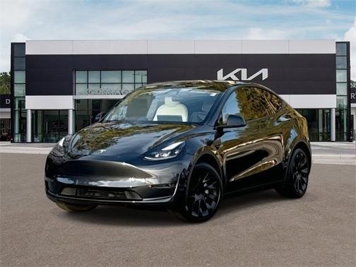 2024 Tesla Model Y Long Range