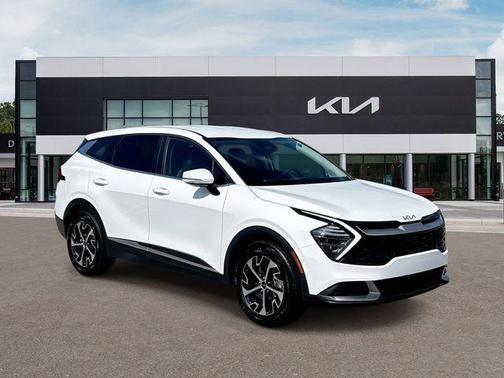Glacial White Pearl 2025 Kia Sportage EX