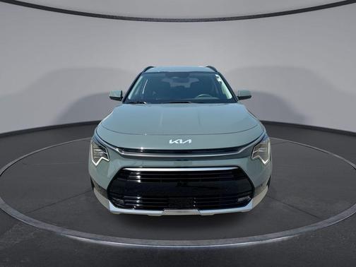 2023 Kia Niro Plug-In Hybrid SX Touring