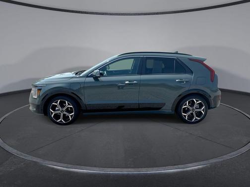2023 Kia Niro Plug-In Hybrid SX Touring