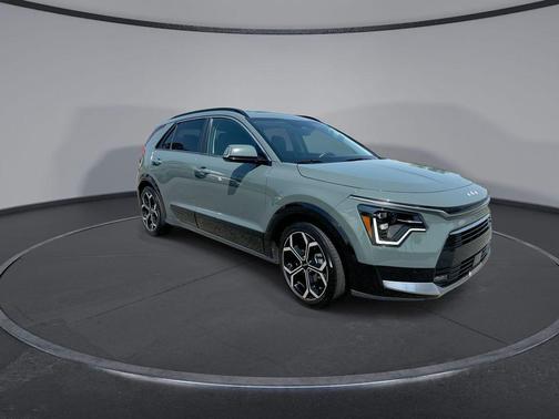 2023 Kia Niro Plug-In Hybrid SX Touring